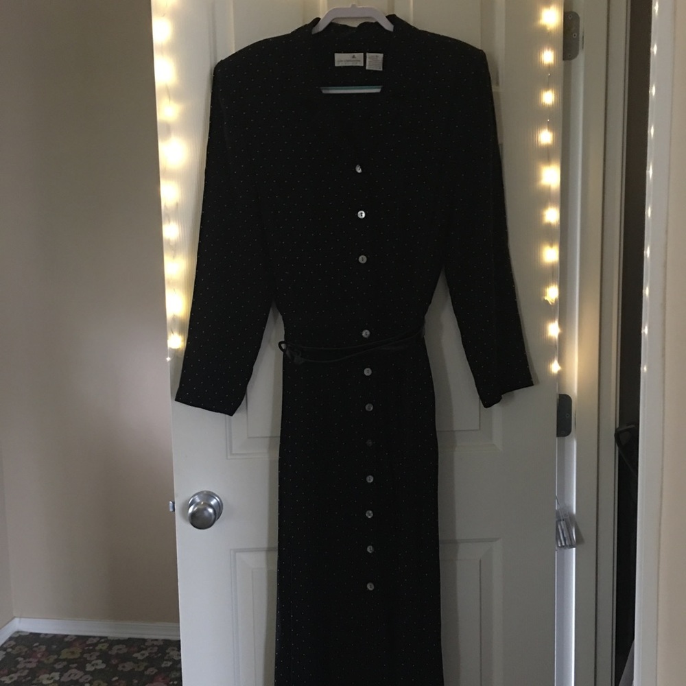 Liz Claiborne button up mid-length dress, padded shoulders w/belt, from 1980